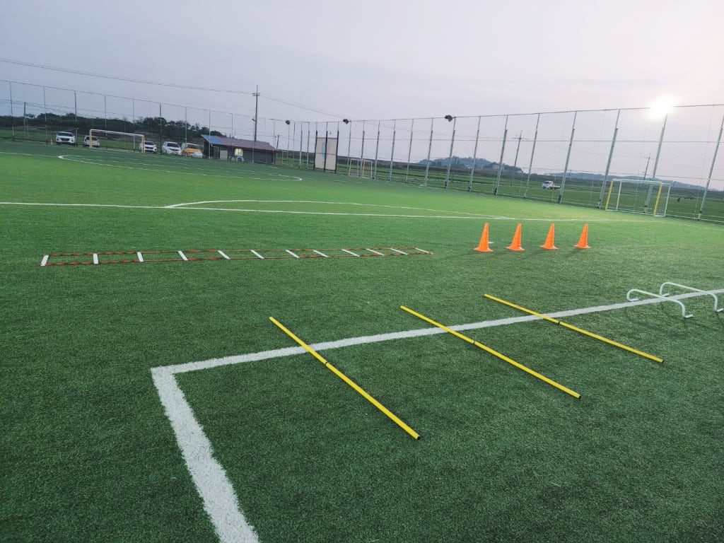 패션풋볼 스포츠클럽의 야외 축구 전용 구장